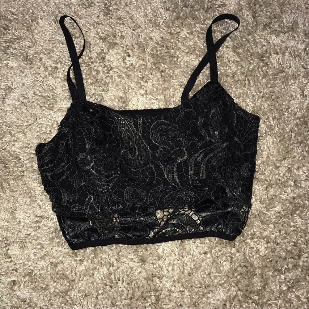 Lovers and Friends crop-top